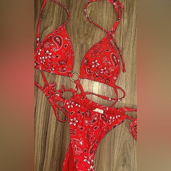 paisley matching bikini - Picture 1 of 2
